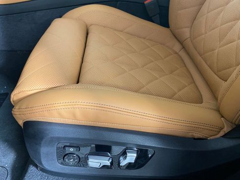 Used 2026 BMW X5 xDrive50e w/ M Sport Package image 11