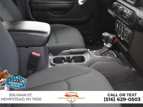 Used 2022 Jeep Gladiator Sport image 25