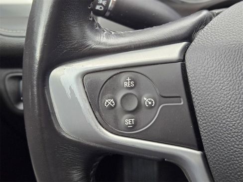 Used 2018 GMC Acadia SLE image 24