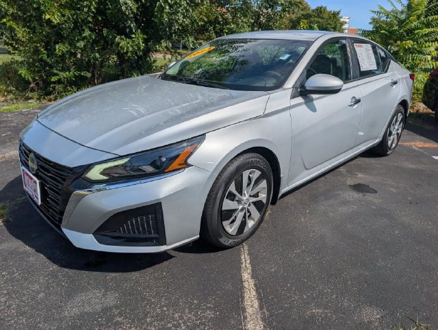 Used 2023 Nissan Altima 2.5 S FWD image 7