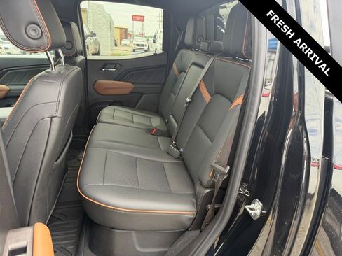 Used 2025 GMC Canyon AT4 w/ Nightfall Edition AWD/4WD image 10