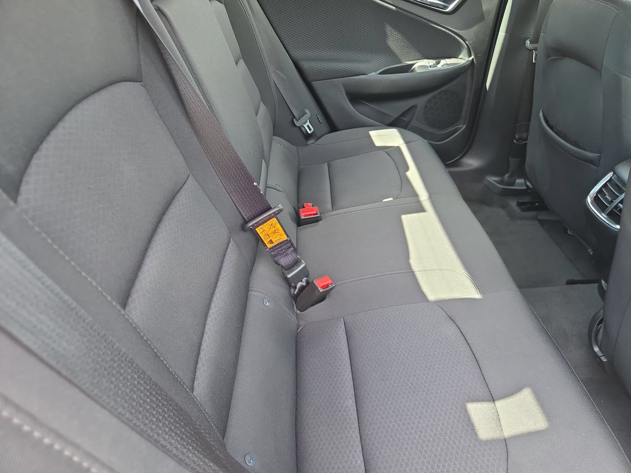 Used 2018 Chevrolet Malibu LT FWD image 19