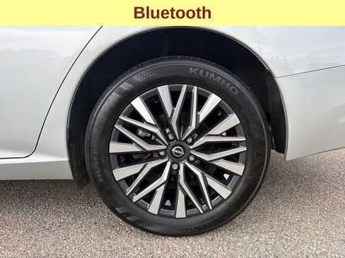 Used 2024 Nissan Altima 2.5 SV AWD/4WD image 9