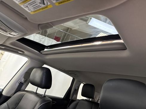 Used 2017 INFINITI QX60 Base w/ Premium Plus Package image 23