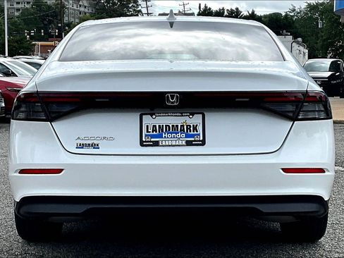 Used 2023 Honda Accord EX image 4