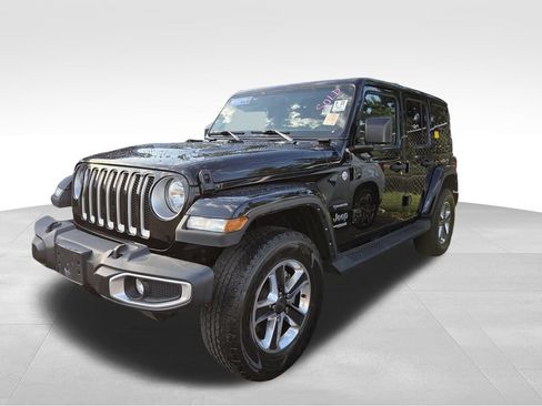 Used 2022 Jeep Wrangler Unlimited Sahara w/ Cold Weather Group AWD/4WD image 6