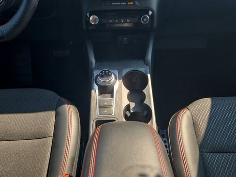 Used 2025 Ford Escape ST-Line w/ Tech Pack #1 AWD/4WD image 20