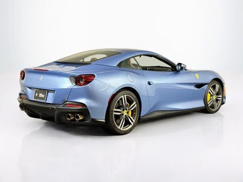 Certified 2022 Ferrari Portofino M RWD image 9