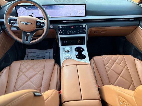 Used 2025 Genesis GV80 3.5T Prestige image 17