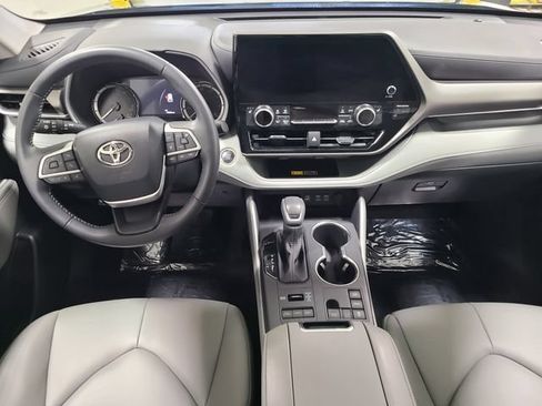 Certified 2026 Toyota Highlander XLE AWD/4WD image 31