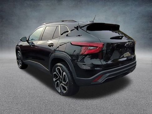 Certified 2024 Chevrolet Trax RS w/ Driver Confidence Package FWD image 6