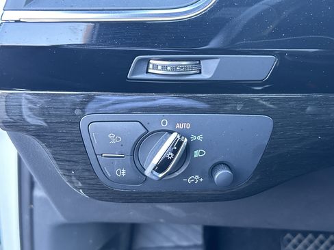 Used 2017 Audi Q7 2.0T Premium Plus w/ Premium Plus Package image 27