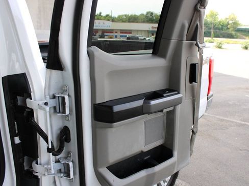 Used 2019 Ford F250 XLT w/ XLT Value Package AWD/4WD image 13