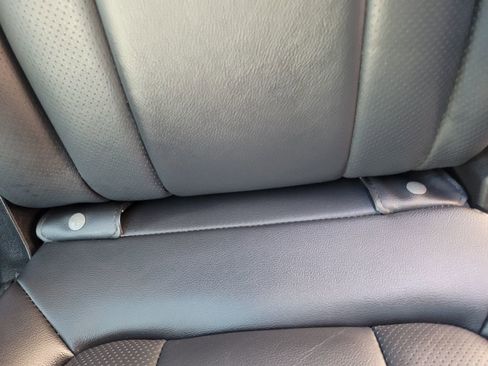 Used 2022 Subaru Ascent Limited w/ Technology Package image 57