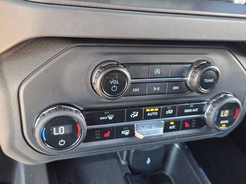 Used 2025 Ford Bronco Big Bend image 25