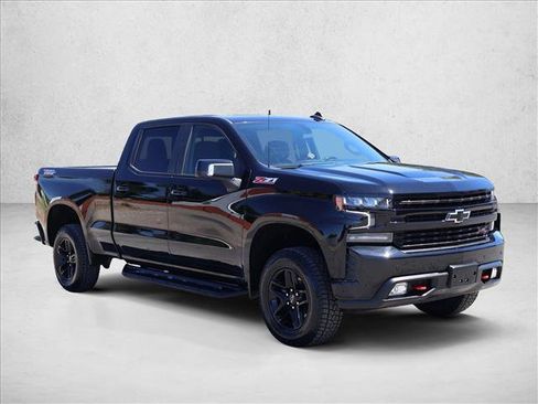 Used 2022 Chevrolet Silverado 1500 LT Trail Boss w/ LT Trail Boss Premium Package AWD/4WD image 3