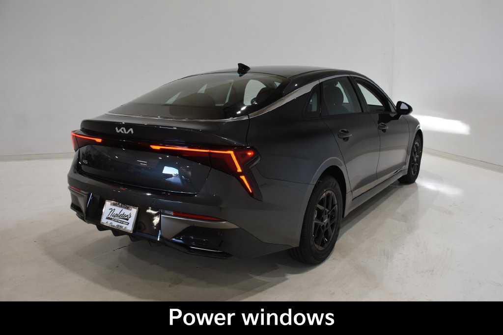 New 2027 Kia K5 LXS FWD image 4