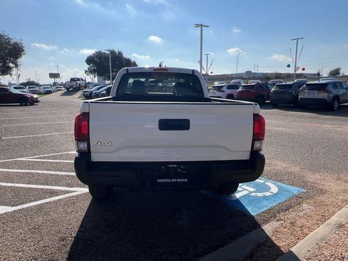 Used 2021 Toyota Tacoma SR image 4