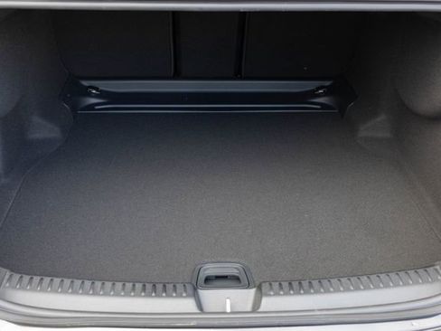 New 2026 Mercedes-Benz E 350 4MATIC Sedan image 28
