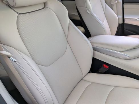 Used 2022 Genesis GV70 2.5T w/ Select Package image 19