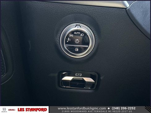 Used 2024 Mercedes-Benz C 43 AMG 4MATIC Sedan image 28