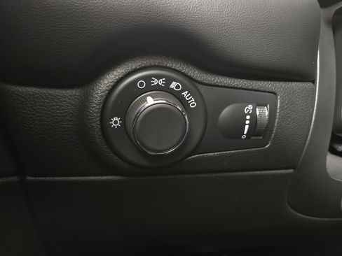 Used 2025 Dodge Durango GT AWD/4WD image 27