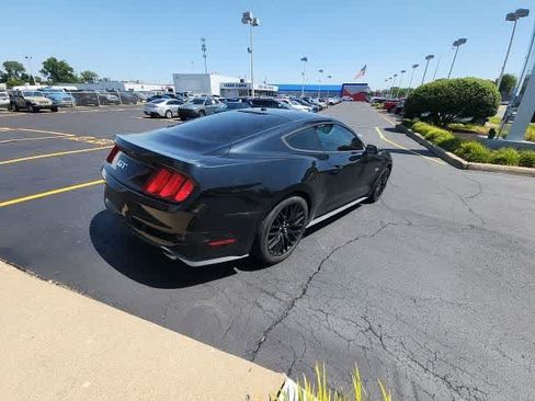 Used 2017 Ford Mustang GT Premium w/ GT Performance Package RWD image 15