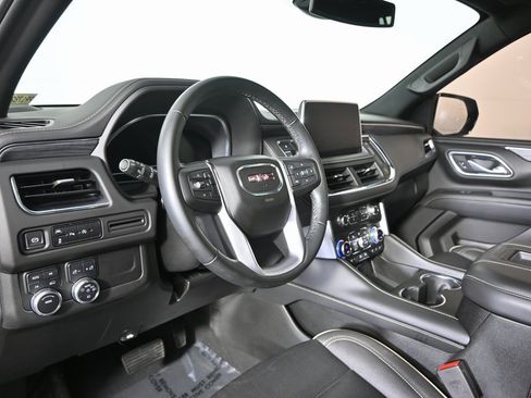 Used 2023 GMC Yukon SLT image 23