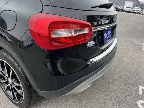 Used 2017 Mercedes-Benz GLA 250 4MATIC image 10