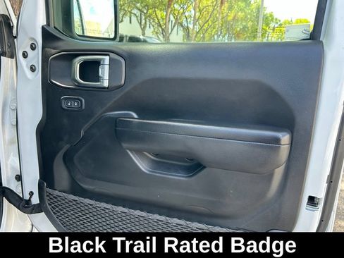 Used 2021 Jeep Wrangler Unlimited Sport AWD/4WD image 28