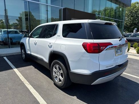 Used 2019 GMC Acadia SLE FWD image 10