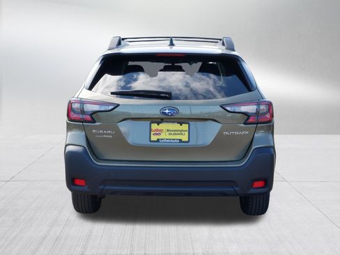 Used 2025 Subaru Outback Premium AWD/4WD image 6