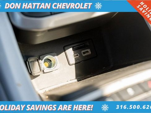 Used 2023 GMC Acadia SLT image 12