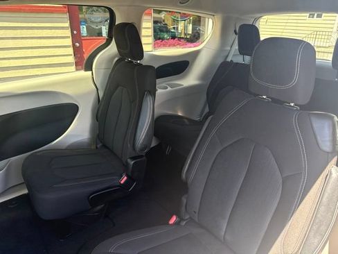 Used 2023 Chrysler Voyager LX FWD image 15