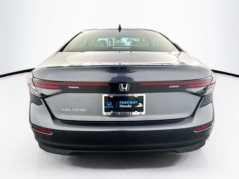 New 2025 Honda Accord SE image 5