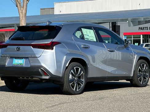New 2026 Lexus UX 300h FWD image 4