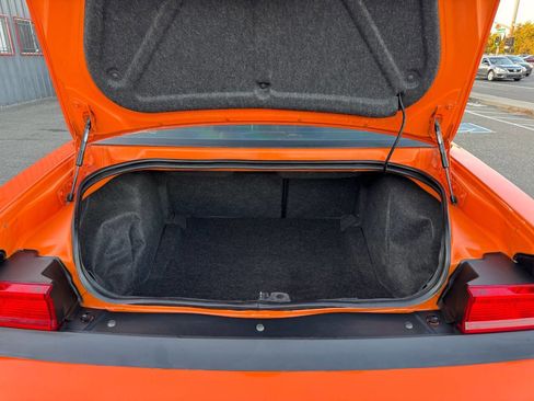 Used 2012 Dodge Challenger R/T image 17