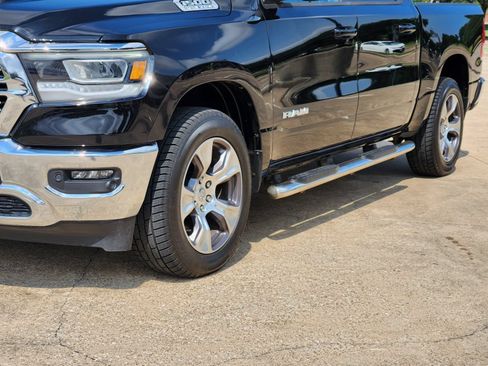 Used 2023 RAM 1500 Laramie AWD/4WD image 12