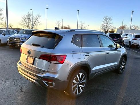 Used 2022 Volkswagen Taos SE image 11