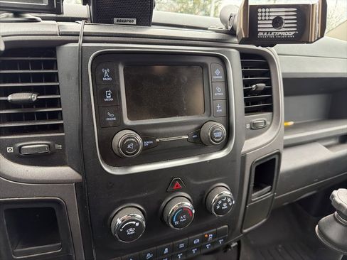 Used 2017 RAM 2500 Tradesman w/ Chrome Appearance Group image 6