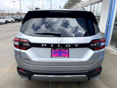 New 2026 Honda Pilot Elite image 3