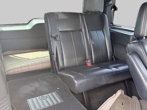 Used 2017 Ford Expedition Limited RWD image 11