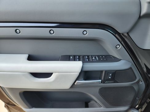 Certified 2025 Land Rover Defender 130 S image 22