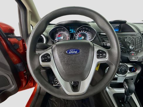 Used 2018 Ford Fiesta SE image 13
