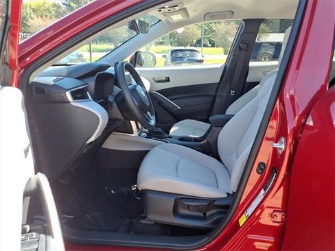 Used 2024 Toyota Corolla Cross LE image 15