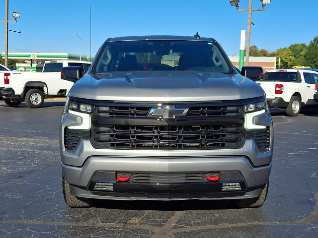 Used 2024 Chevrolet Silverado 1500 RST w/ Redline Edition AWD/4WD image 2