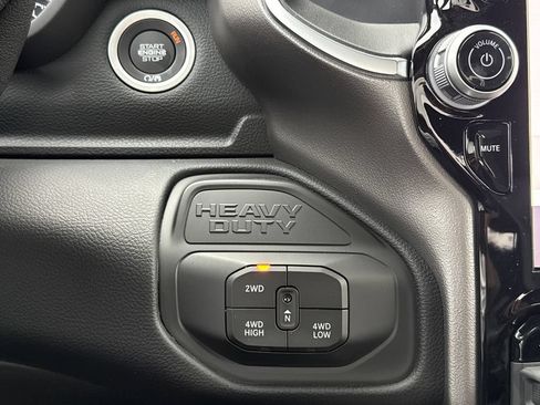 New 2026 RAM 3500 Big Horn AWD/4WD image 26