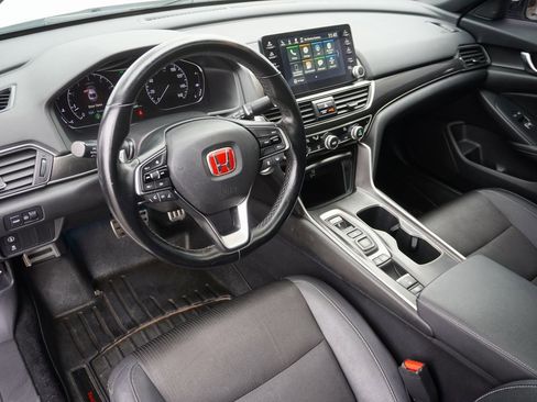 Used 2019 Honda Accord Sport image 9