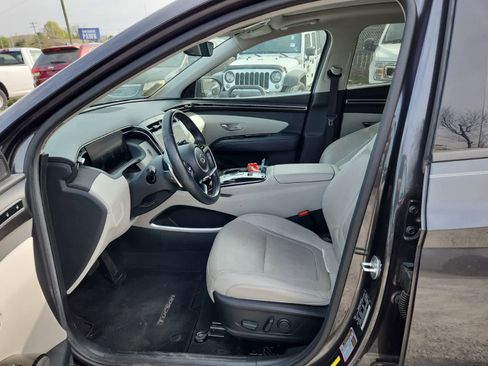 Used 2022 Hyundai Tucson Limited image 15