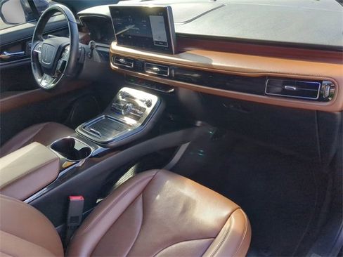 Used 2021 Lincoln Nautilus Reserve image 42